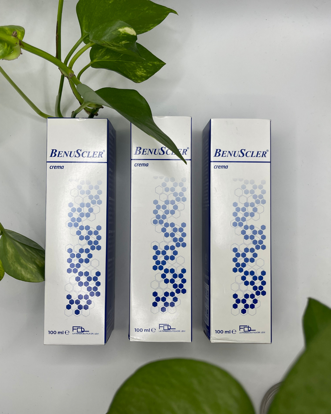 
                  
                    BENUSCLER Crema Antinfiammatoria Naturale
                  
                